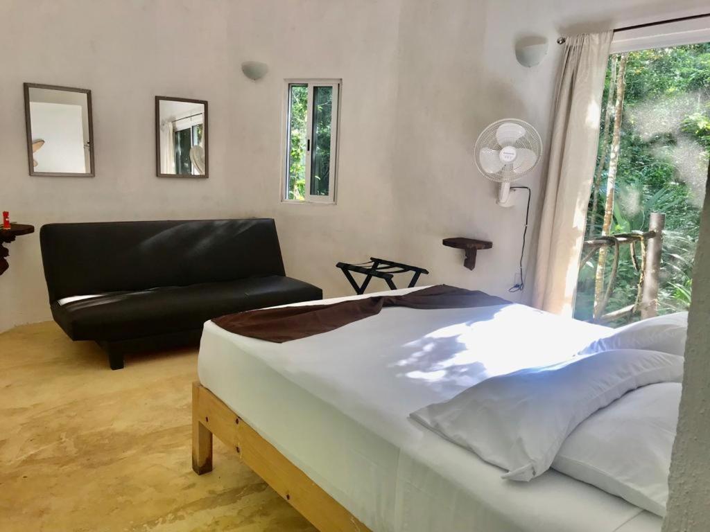 Jolie Jungle Eco Hotel (Adults Only) Leona Vicario Extérieur photo